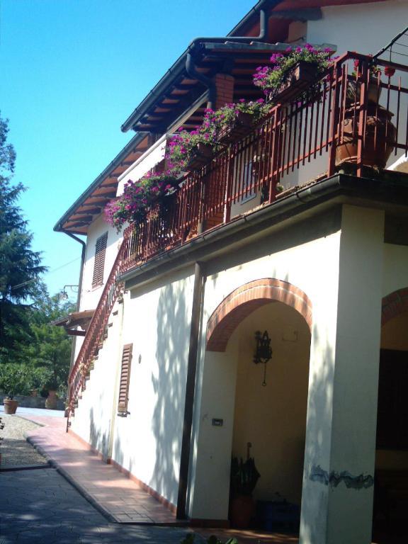 Podere Il Fattoio Филине Валдарно Екстериор снимка