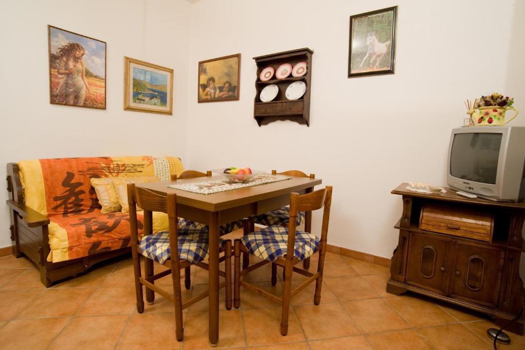 Podere Il Fattoio Филине Валдарно Стая снимка