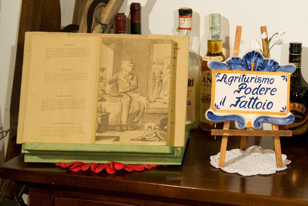 Podere Il Fattoio Филине Валдарно Стая снимка